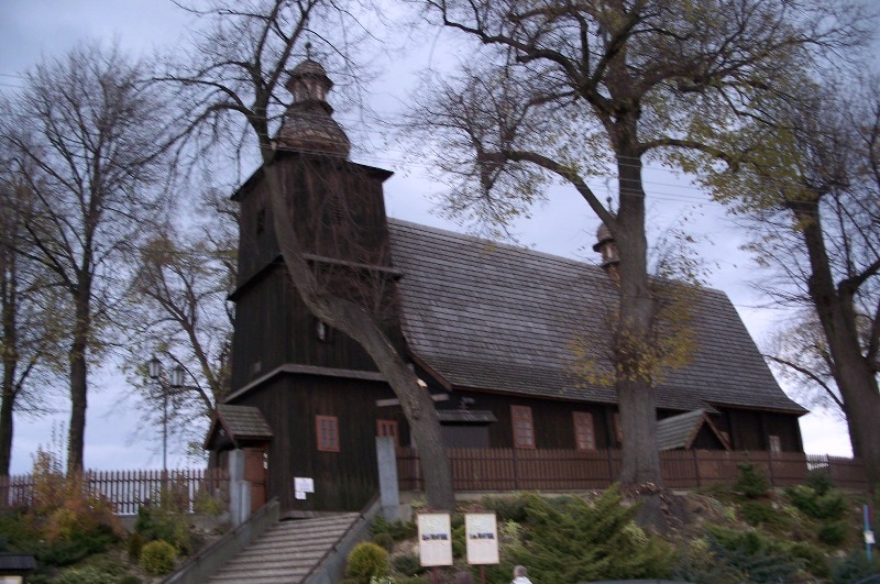Koścół drewniany w Małopolsce.JPG