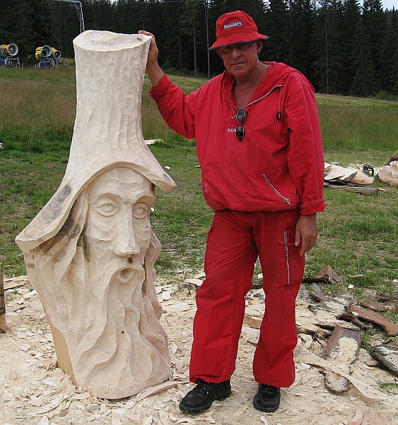 Skrzat lesny 2009.jpg